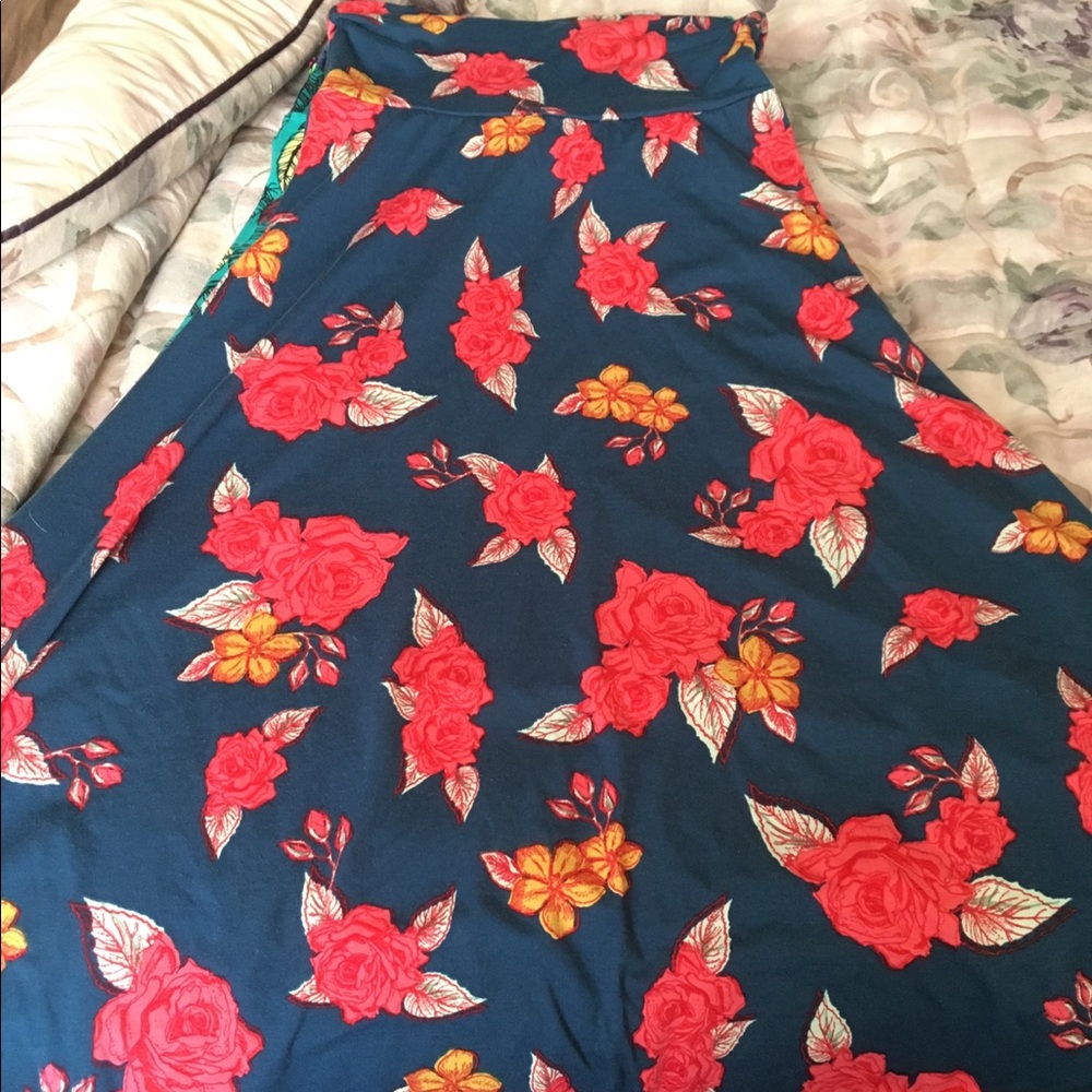 Xs lularoe Maxi skirt